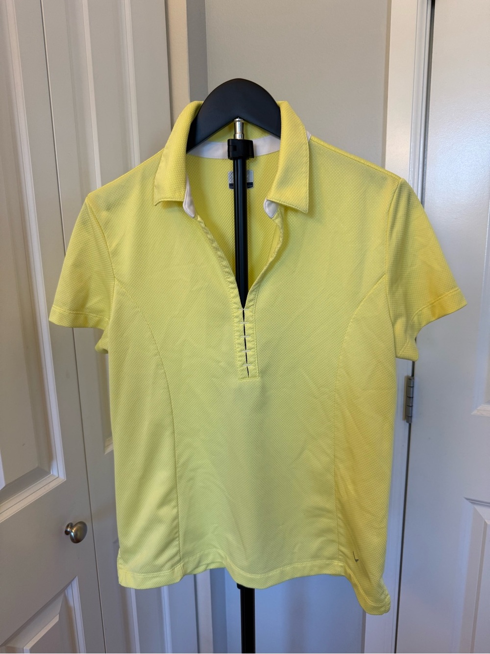 Callaway Yellow Short Sleeve Polo-Style Women's Top